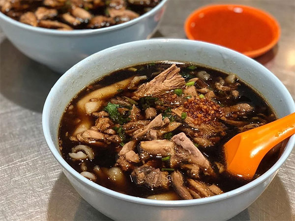 kimberley street duck kway chap (non halal) 