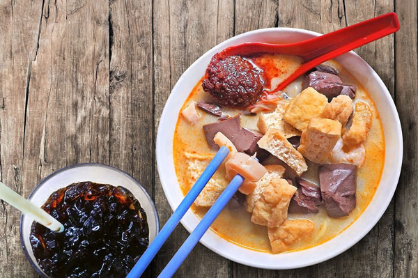 52 Kuliner Malaysia yang Wajib Dicoba, Dijamin Bikin Ketagihan curry mee