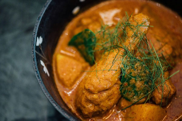 52 Kuliner Malaysia yang Wajib Dicoba, Dijamin Bikin Ketagihan kari