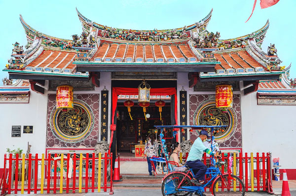 melaka cheng hoon teng temple landscape 1