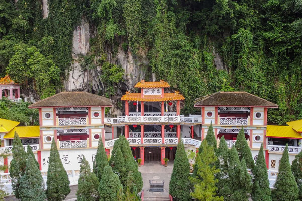perak tong cave temple landscape